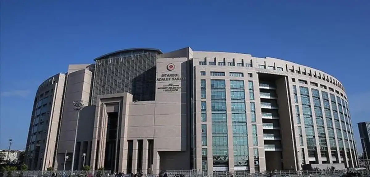 1 Ocak'ta Adalet Sarayı Hizmet Veriyor Mu? Yarın Adliyeler Açık mı?