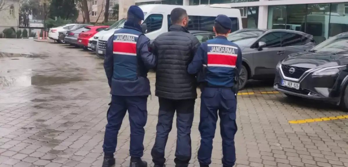 22 Suç Kaydıyla Kaçıyordu: Cezaevi Firarisi Samsun’da Tutuklandı