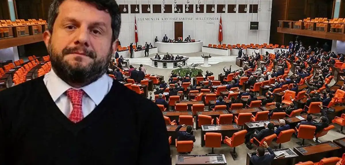 AKP, Meclisteki Can Atalay Görüşmesi Öncesi AYM'ye Yönelik Eleştirilerini Sertleştirdi