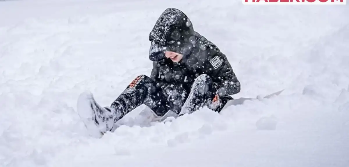 Artvin, Bolu, Çorum ve Rize'de Okullar Tatil Edildi