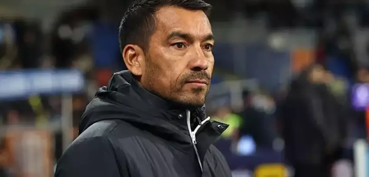 Beşiktaş'ta Deprem: Van Bronckhorst O İsimleri Seçti; 4 Oyuncuya Yol Göründü!