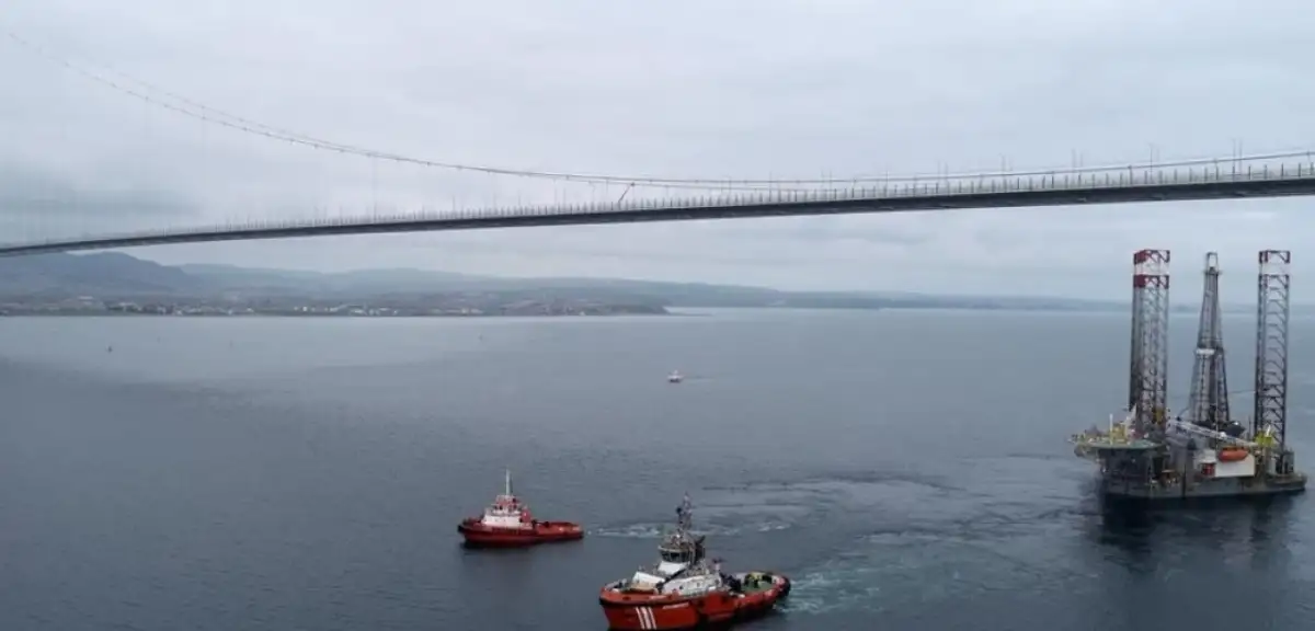Çanakkale Boğazı'nda Gemi Trafiği Askıya Alındı
