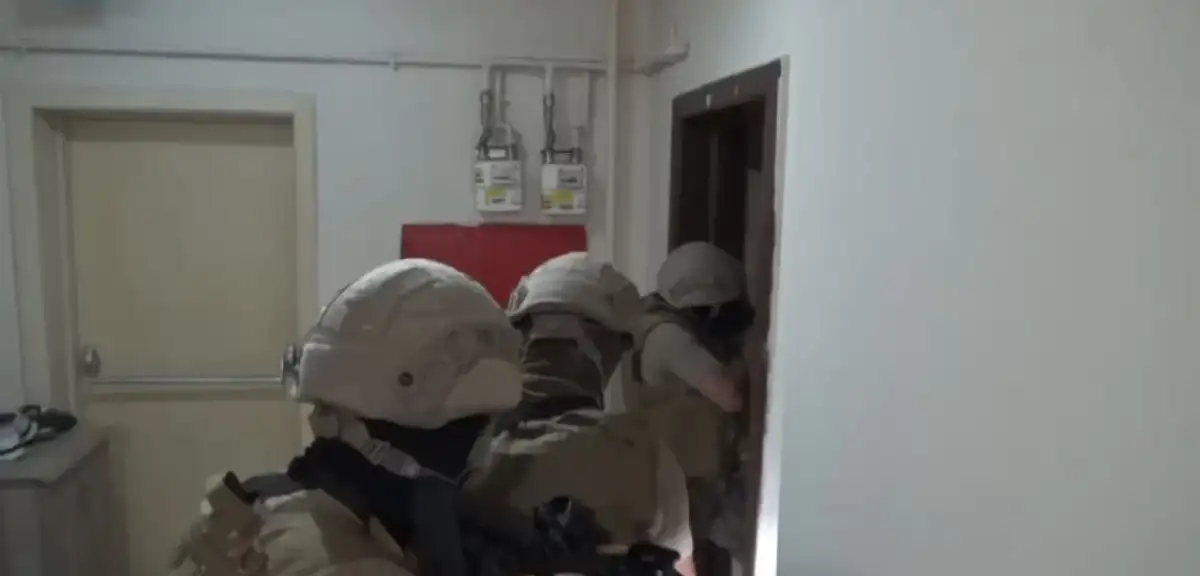 DEM Parti Sultangazi İlçe Başkanlığına Silahlı Saldırı: 2 Gözaltı