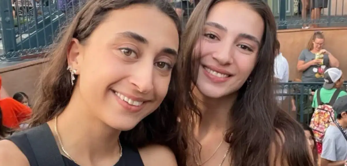Elif Şahin ve Saliha Şahin, Koruncuk Vakfı'nın 'İyilik Elçileri' Oldu