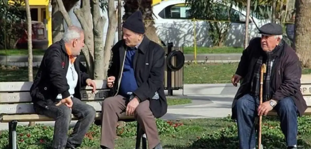 Emeklilerin Yıllarca Ödediği Masraf Kalkıyor: Artık Bedava Olacak!