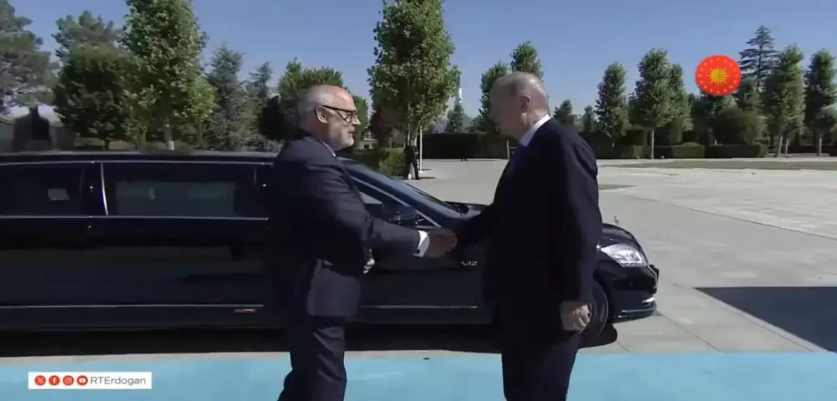 Estonya Cumhurbaşkanı Türkiye Hakkında Samimi Açıklama Yaptı: Kilo Almamak Mümkün Değil