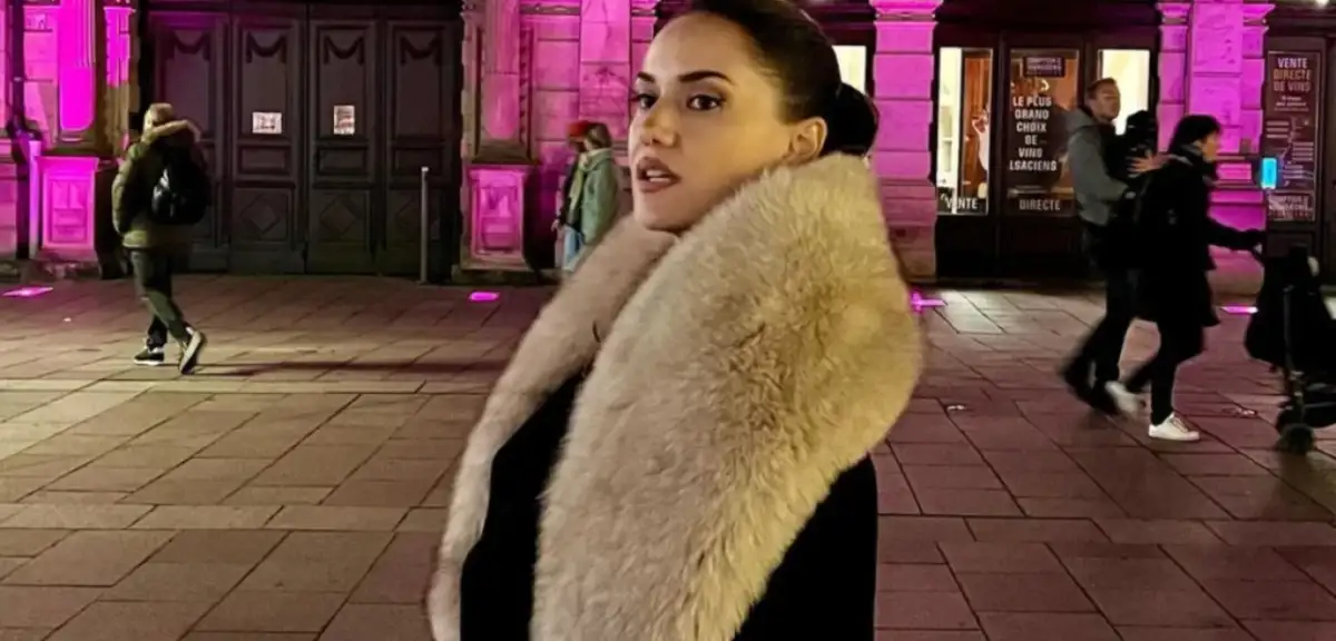 Fahriye Evcen'in Kürk Mantosu Sosyal Medyada Tepkilere Yol Açtı