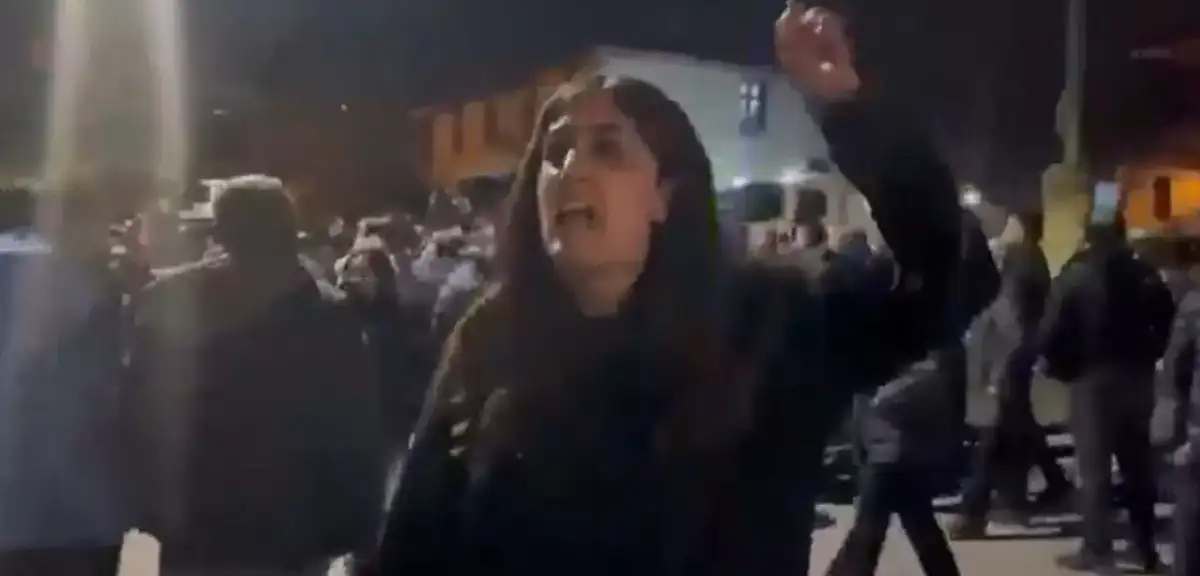 Halkı Sokağa Çağıran Eş Başkan Gözaltına Alındı