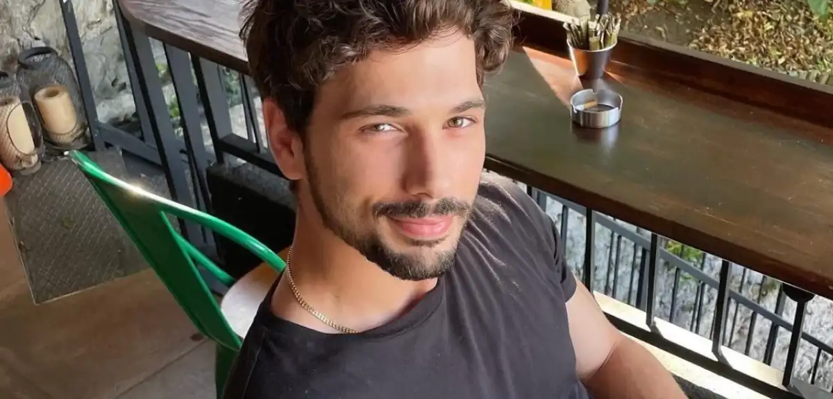 Hudutsuz Sevda Halil İbrahim Kimdir? Deniz Can Aktaş'ın Hayat Verdiği Hudutsuz Sevda Dizisindeki Halil İbrahim Karakteri, Hayatı ve Tüm Detaylar