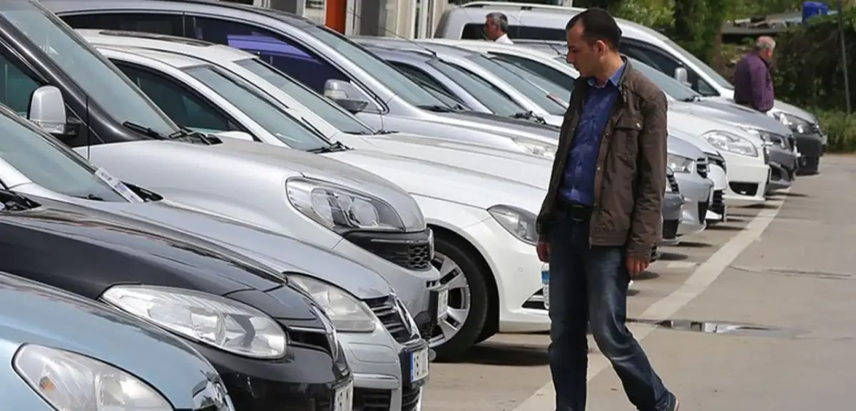 İkinci El Araçta 6 Ay-6 Bin Kilometre Şartı Uzatıldı