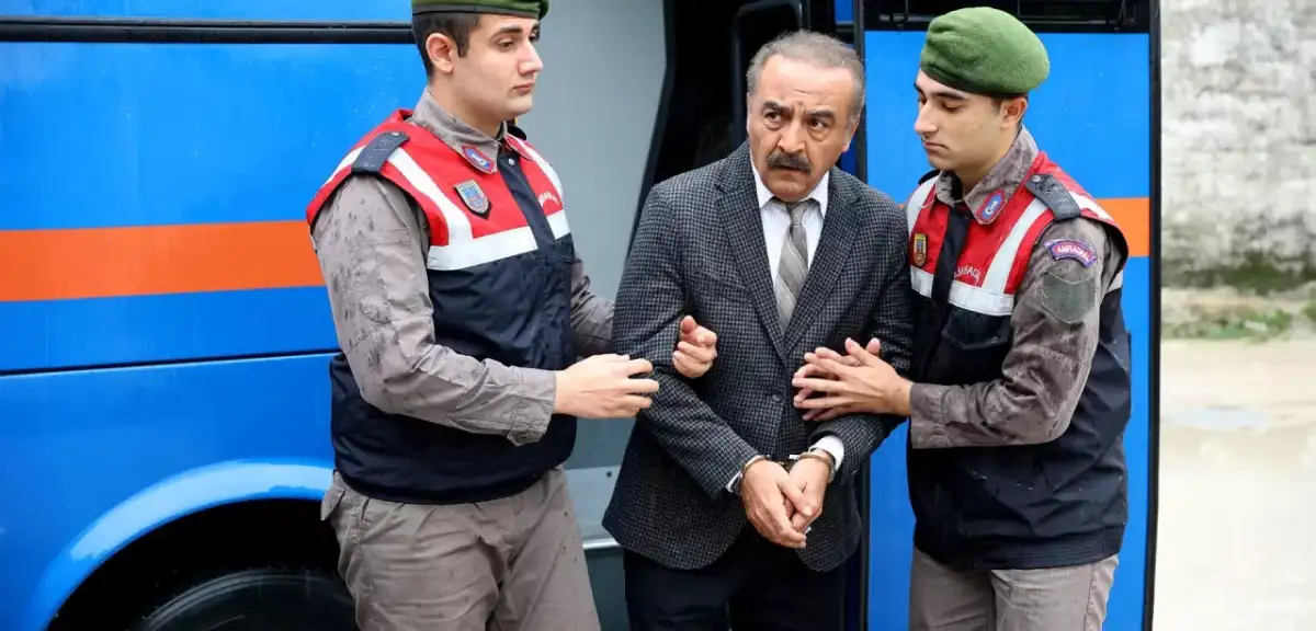 İnci Taneleri Azem Karısını Öldürdü mü, Öldürdüyse Neden Öldürdü? Aile Bağlarının Derinliğine İnen Dramatik Bir Hikaye!
