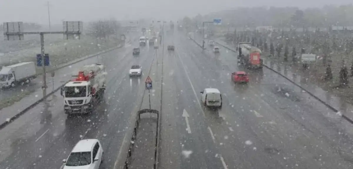 İstanbul'a Ne Zaman Kar Yağacak? AKOM'dan Son Dakika Uyarısı
