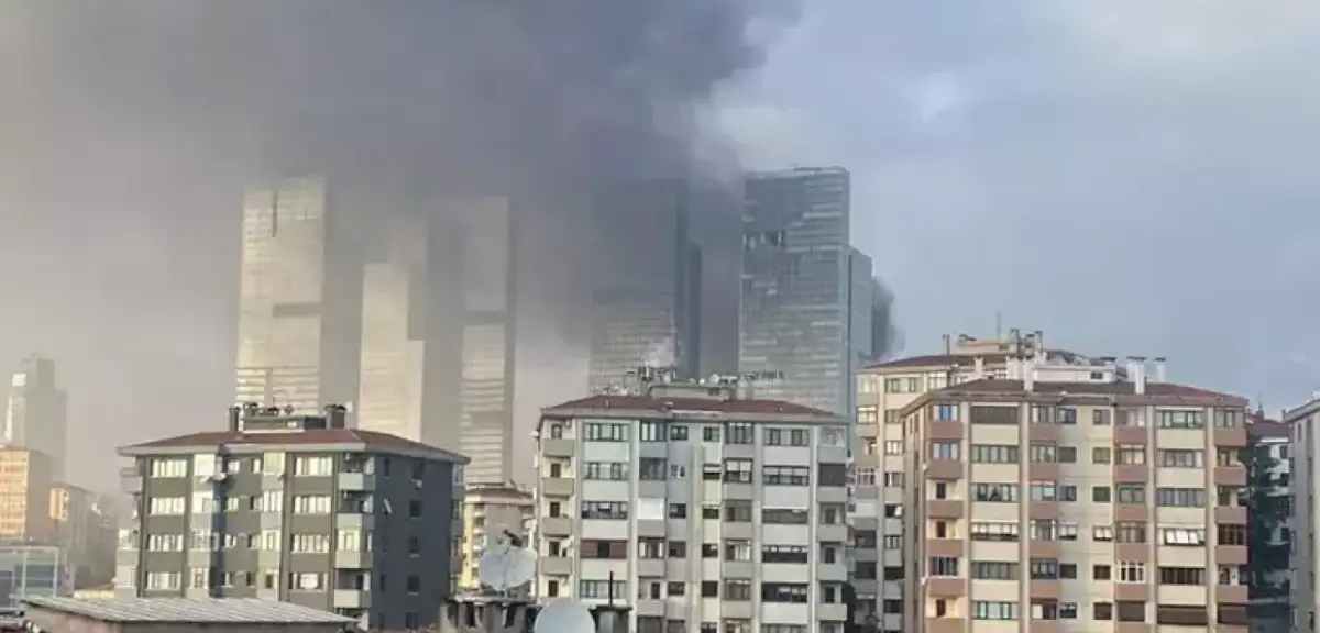 İstanbul'da 2 Farklı Noktada Yangın! Şişli ve Beyoğlu İlçeleri Alevlere Teslim Oldu