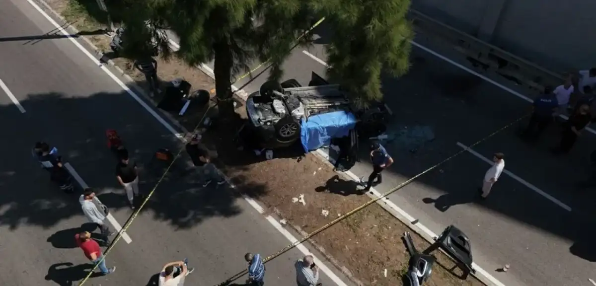 İzmir Konak'ta Otomobil Alt Geçide Düştü: 3 Ölü, 2 Yaralı