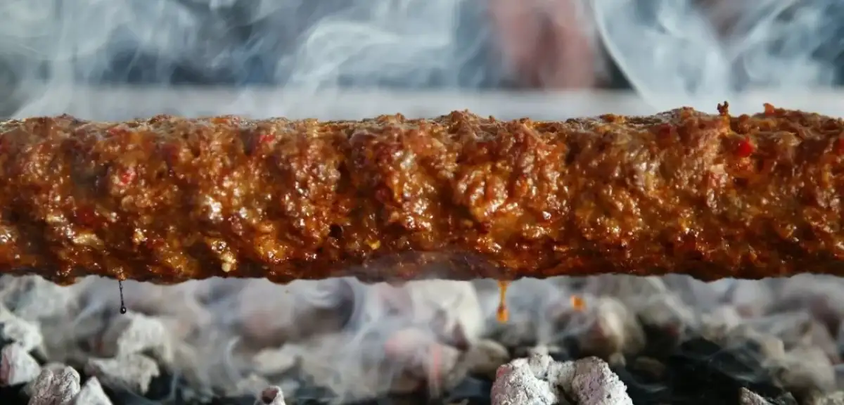 MasterChef Adana Kebap Tarifi: Adana Kebap Nasıl Yapılır, Püf Noktası Nedir?