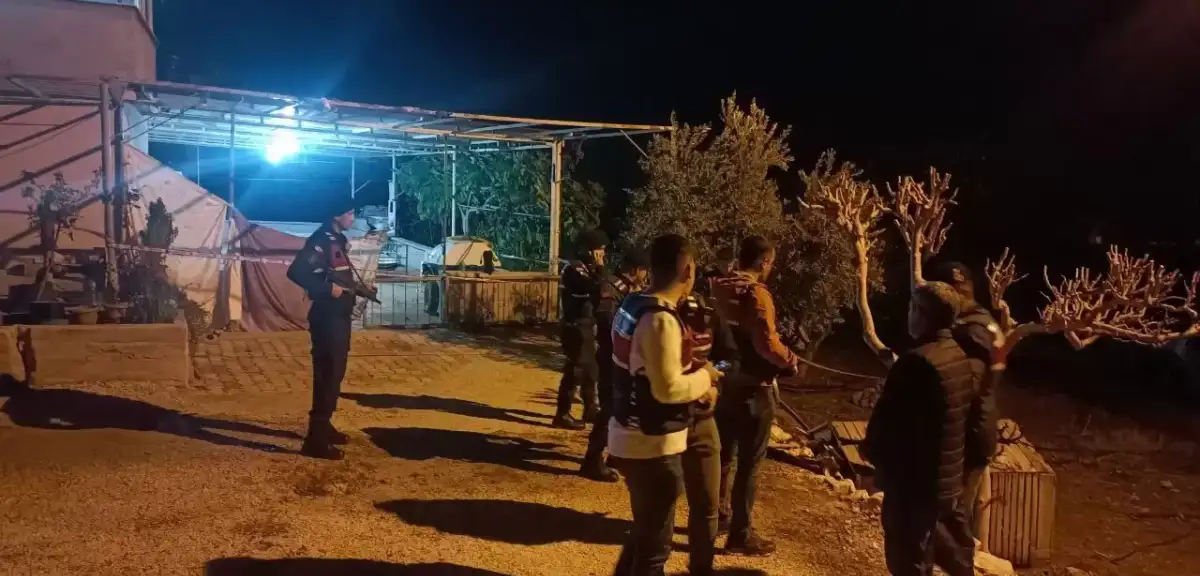 Mersin’de Kadın Cinayeti: Boşanma Aşamasındaki Eşi ve Kayınbiraderini Av Tüfeğiyle Öldürdü