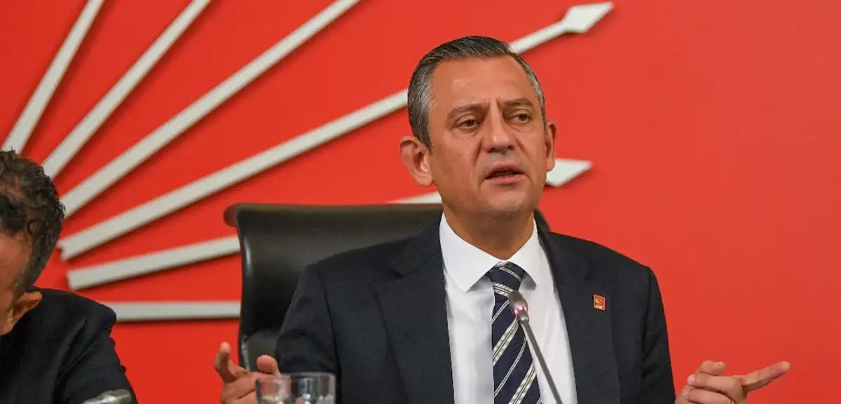 Özgür Özel'den Suriye Uyarısı: Savaş Kışkırtıcılığı Yapılmamalı
