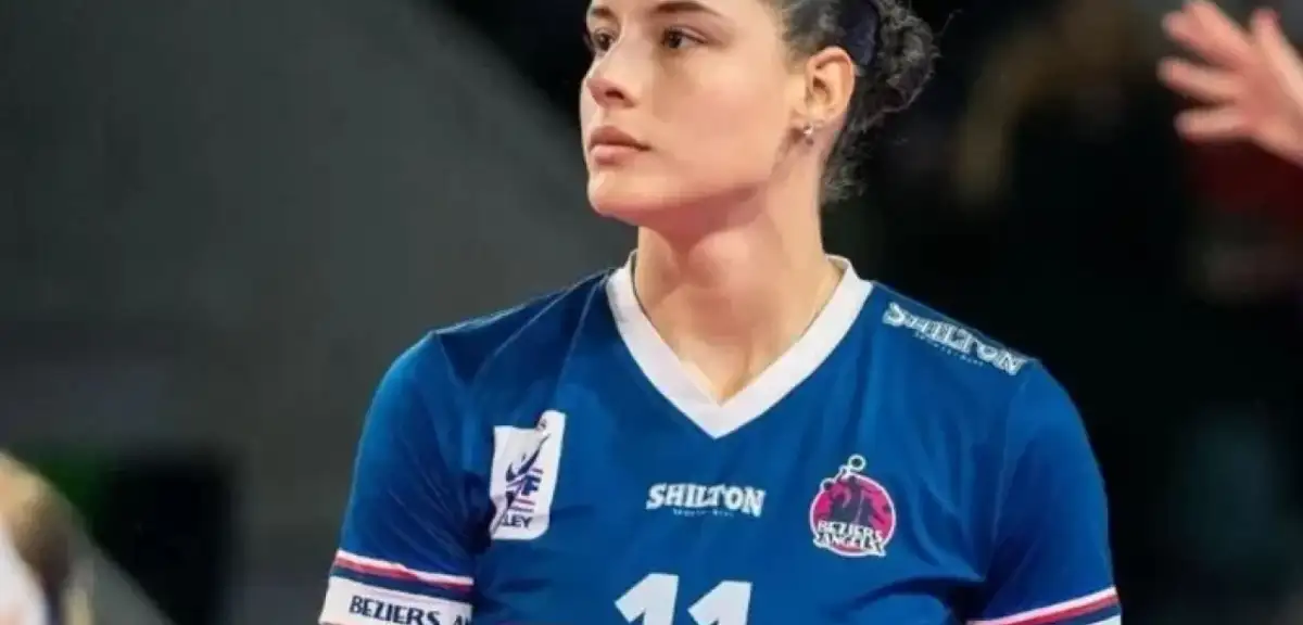 Ünlü Kadın Voleybolcu Evinde Ölü Halde Bulundu!