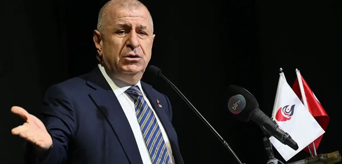 Cumhurbaşkanına Hakaretten Gözaltına Alınmıştı: Ümit Özdağ, Terörden Yargılanacak