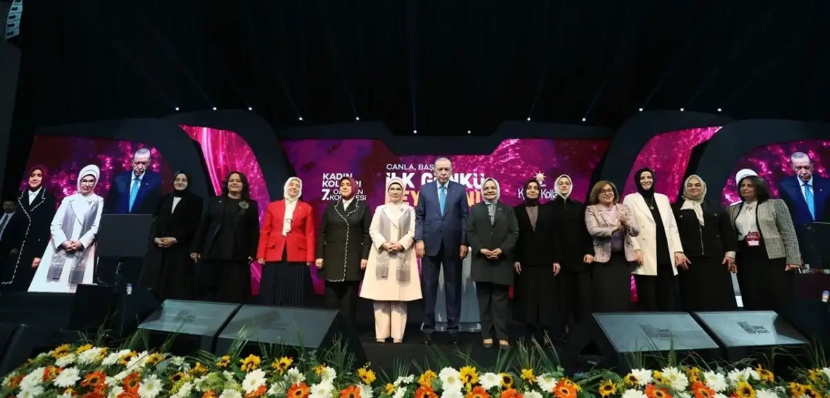 Cumhurbaşkanı Erdoğan Kadın Kolları Kongresi'nde Konuştu