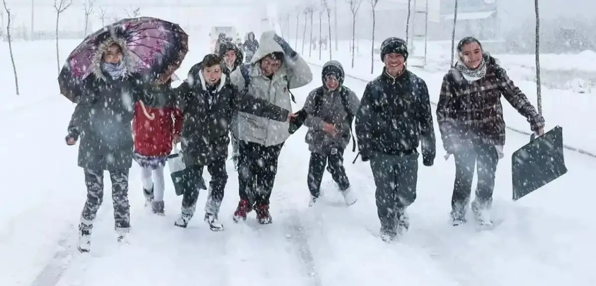Eğitime Kar Engeli! 6 Şubat'ta Okulların Tatil Edildiği İller!