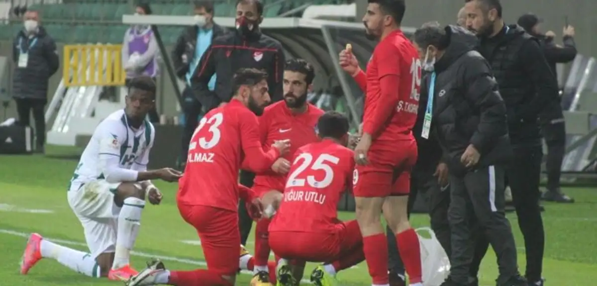 UEFA'dan Hakemlere Ramazan Ayı Uyarısı