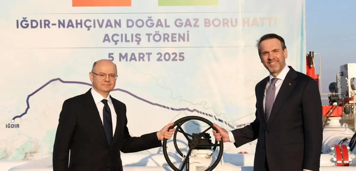 Iğdır-Nahçıvan Doğalgaz Boru Hattı Açıldı