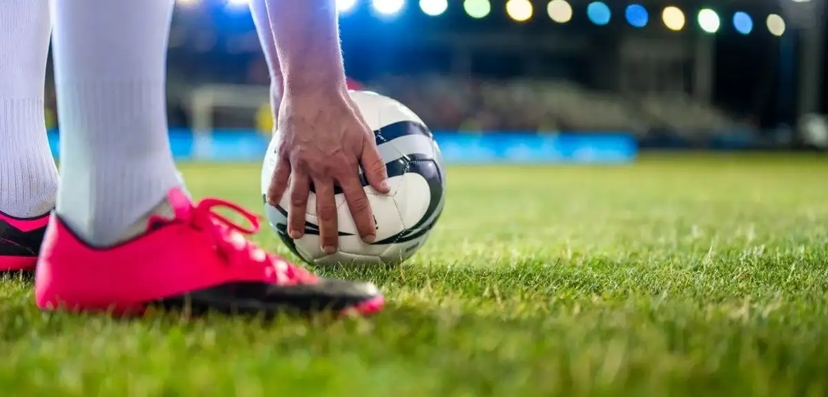 UEFA Açıkladı: Süper Lig Kulüplerinin Gelirleri Futbolculara Akıyor!