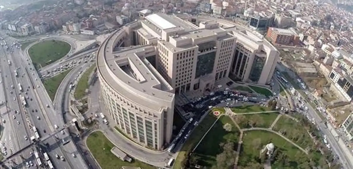 Çağlayan Adliyesi'nde Savcıya Suikast Girişimi: DHKP-C Üyesi Derya Taşkıran Etkisiz Hale Getirildi!