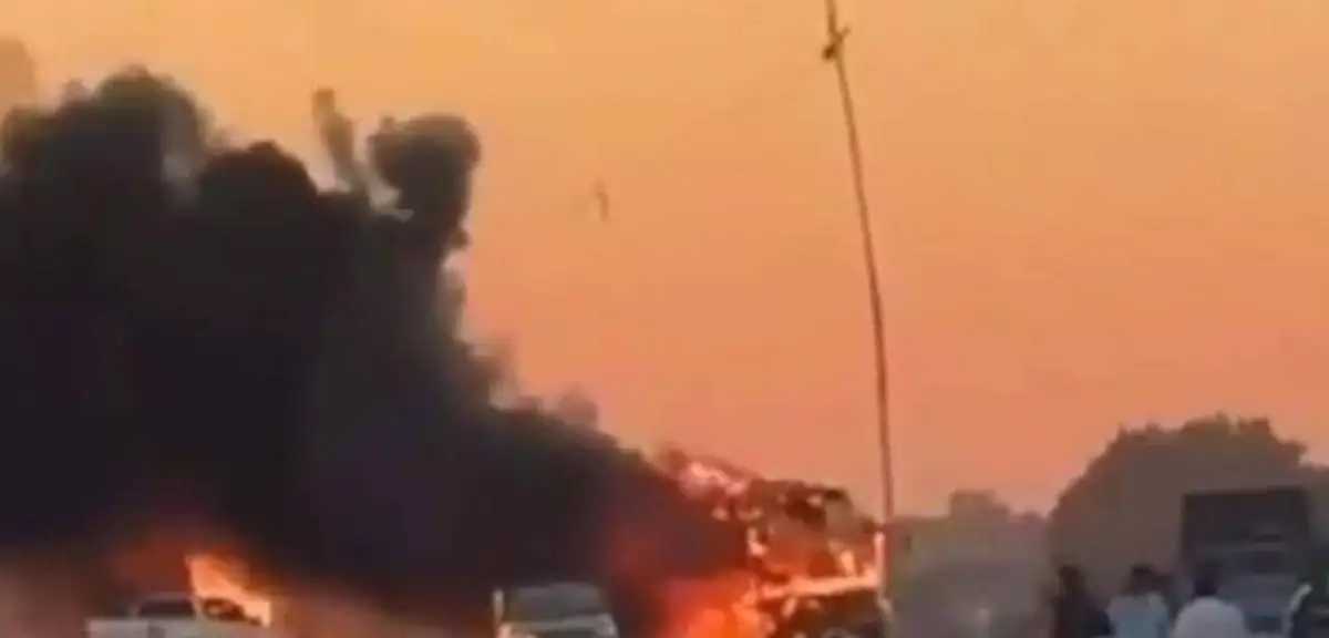 Pakistan'da Bombalı Saldırı: Çok Sayıda Ölü ve Yaralı Var