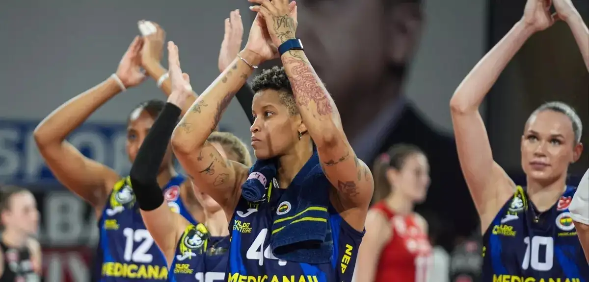 Fenerbahçe Medicana Kadın Voleybol Takımı'nda Flaş Ayrılıklar