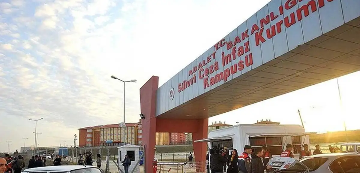Bakan Tunç: İBB Soruşturmalarında Tutuklananlar Farklı Ceza İnfaz Kurumlarına Nakledildi