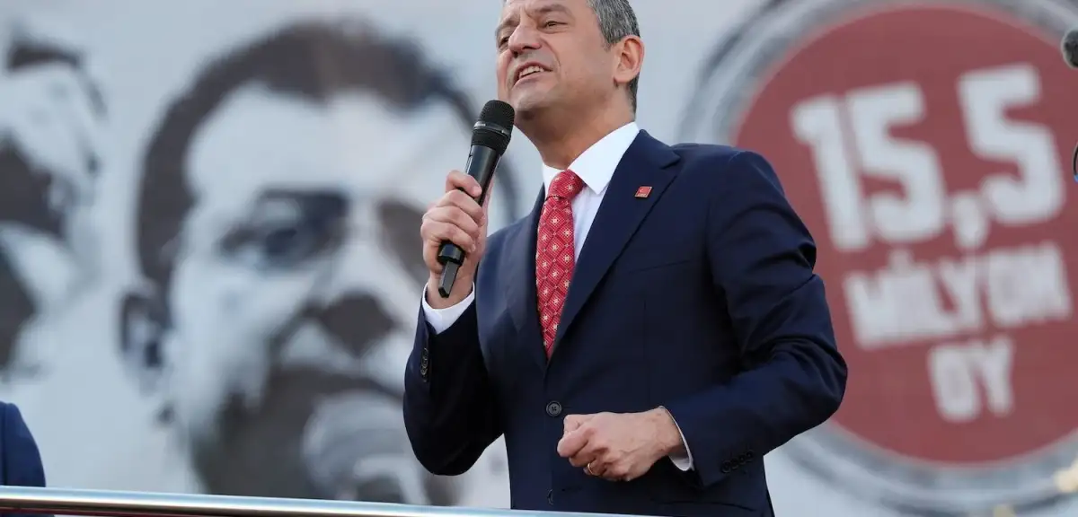 Özgür Özel'den İmamoğlu için Miting Açıklaması: "Ağrı Dağı'na da Çıkacağız"