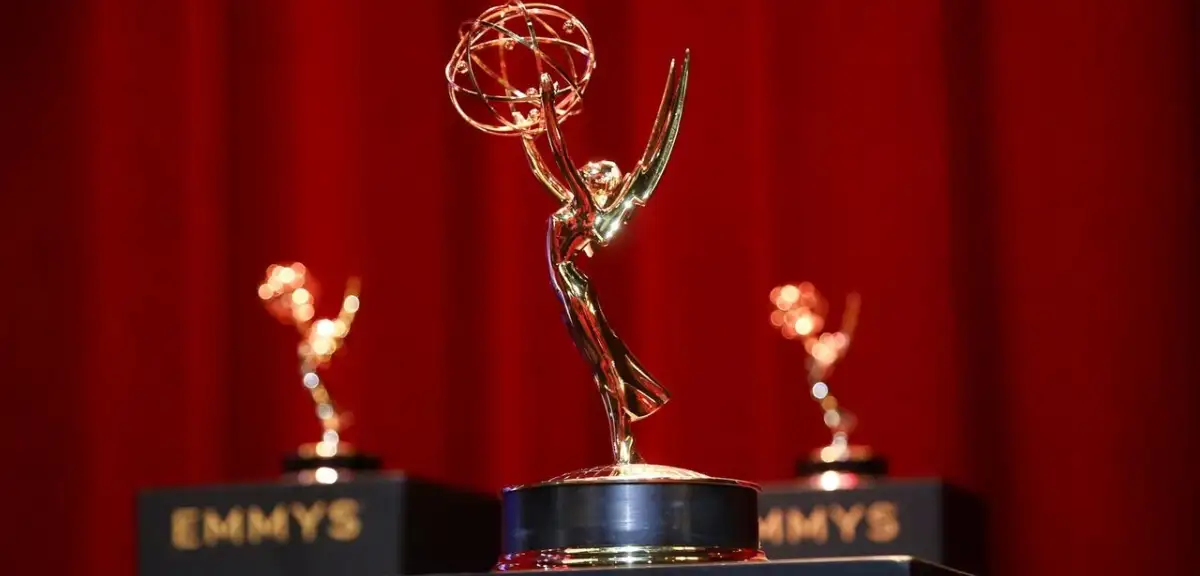 77. Emmy Ödülleri'nin Sunucusu Belli Oldu
