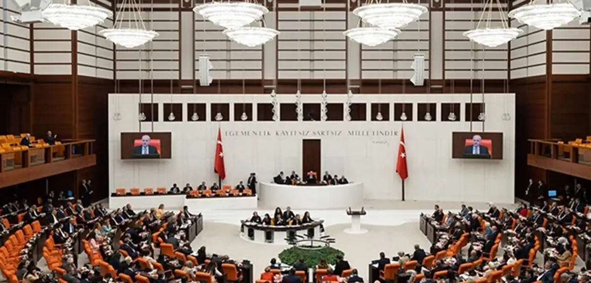 Cinsel İlişki Yasaklanıyor Mu? TBMM'ye Tartışmalı Kanun Teklifi