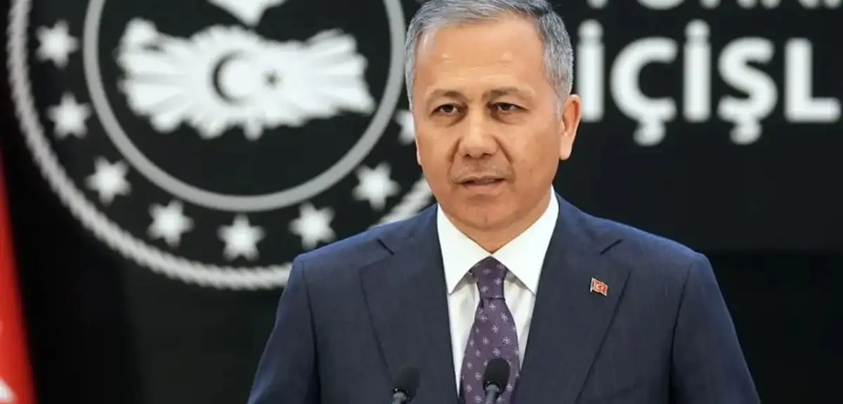 Kırmızı Bültenle Aranan 3 Kişi Yakalandı