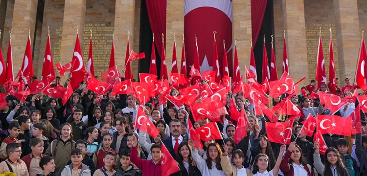 Anıtkabir'de 23 Nisan Coşkusu
