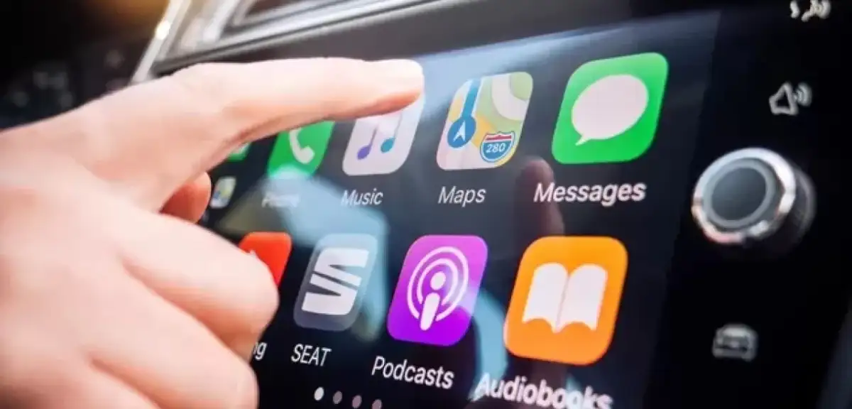 Apple CarPlay, iOS 18.4 ile 3 Güncelleme Aldı