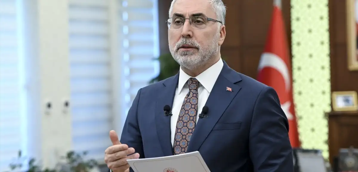 Bakan Işıkhan Rakam Vererek Duyurdu: İŞKUR'dan İlk Çeyrek İstihdam Rekoru!