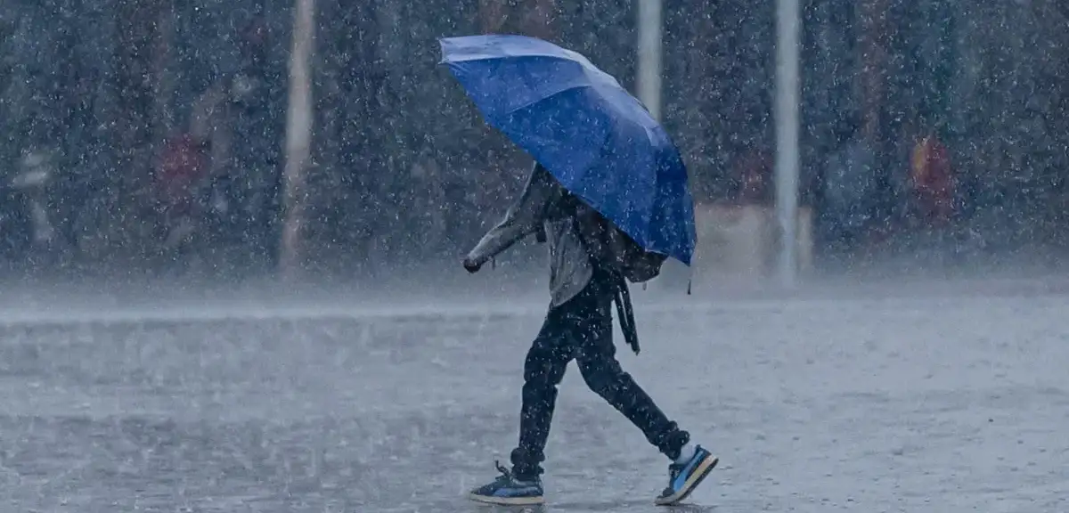 Meteoroloji'den 23 İl İçin Kuvvetli Rüzgar ve Sağanak Yağış Uyarısı
