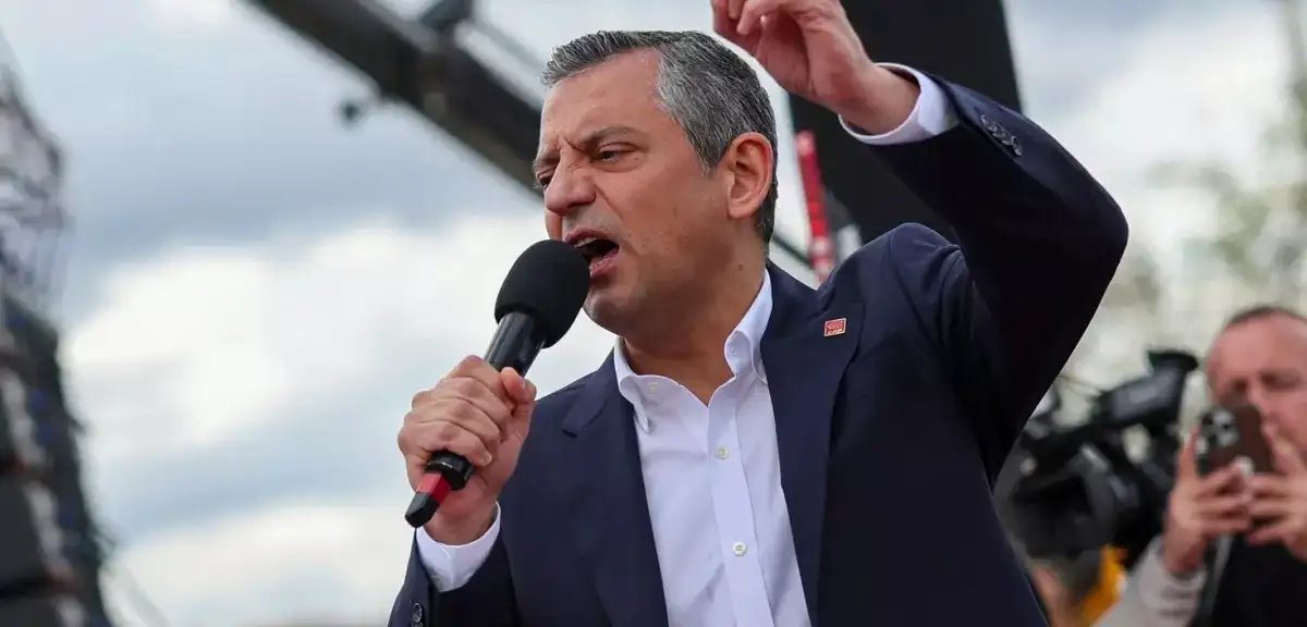 PKK Kendini Feshedeceğini Açıklamıştı! Özgür Özel 'Terörsüz Türkiye' Mesajıyla Yanıt Verdi
