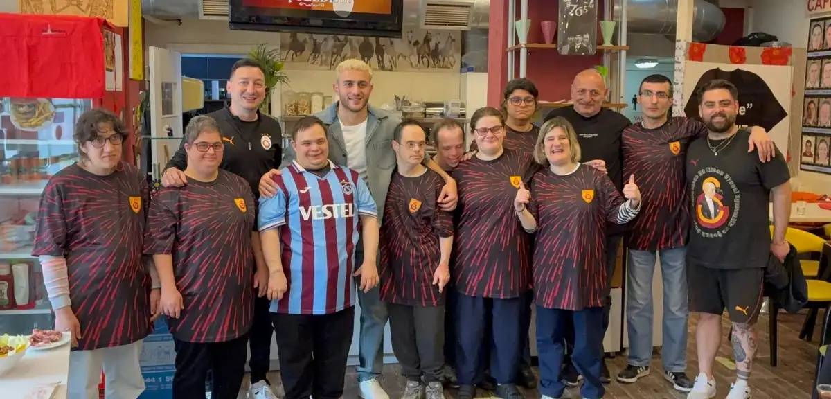 Barış Alper Yılmaz Down Cafe Ziyaretiyle Gönülleri Fethetti