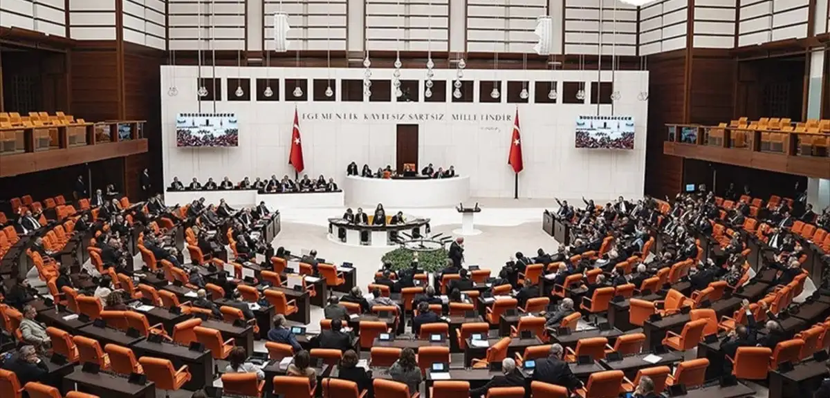 CHP'den HSK Hamlesi: Anayasa Mahkemesi'ne Başvurdular