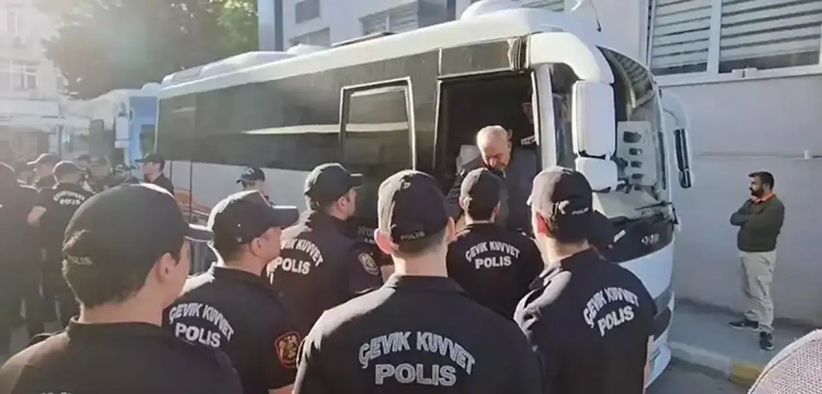 CHP'li Belediyelere Operasyonda Gözaltı Sayısı Yükseldi