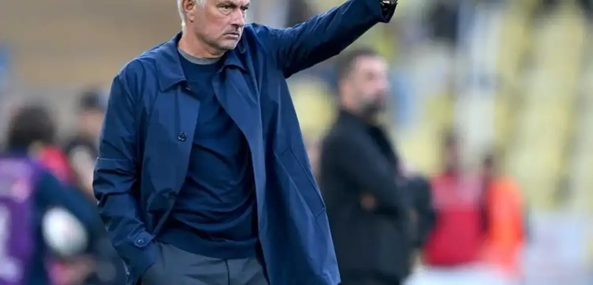 Fenerbahçe'de Yaprak Dökümü! 3 Oyuncunun Ayrılığı Kesinleşti