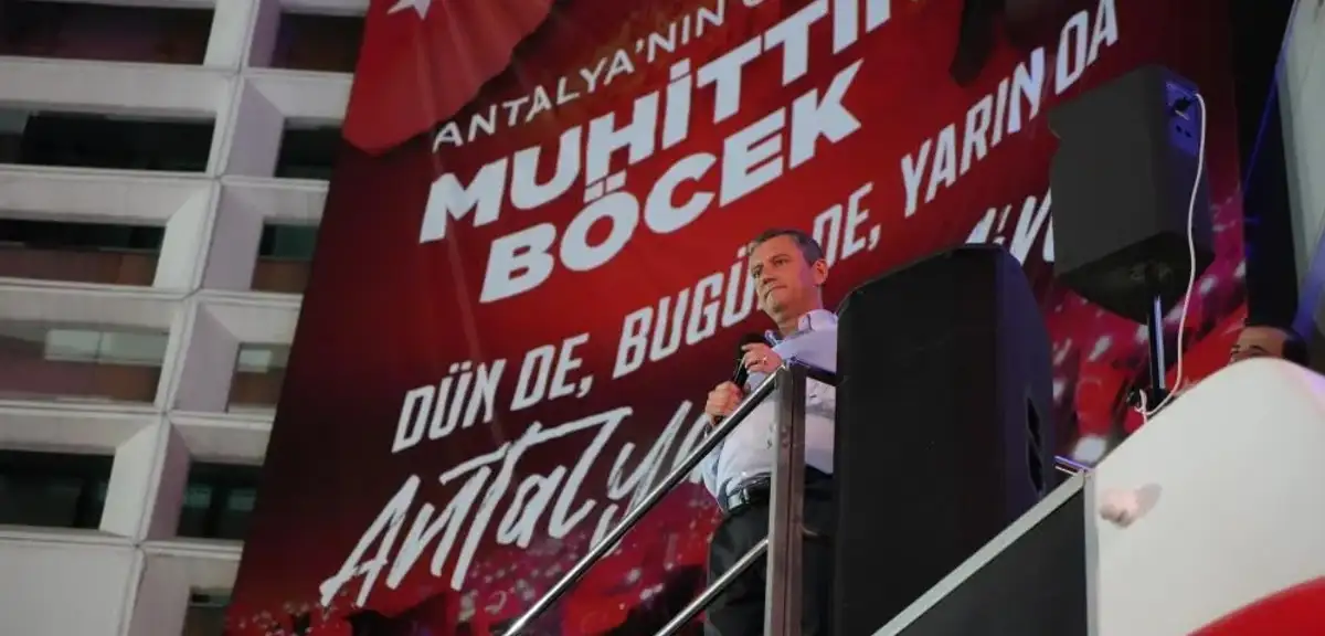 Özgür Özel'den Muhittin Böcek Ziyareti Sonrası Açıklama: "Adayımı Bırak, Sandığı Getir"