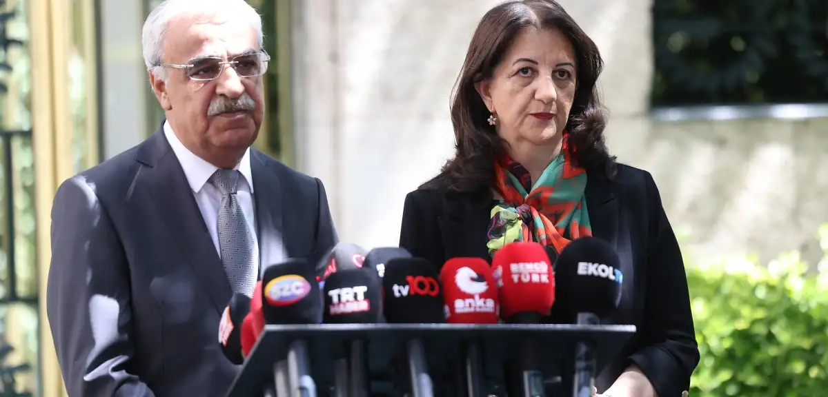 DEM Parti Heyeti İmralı'ya Gitti!