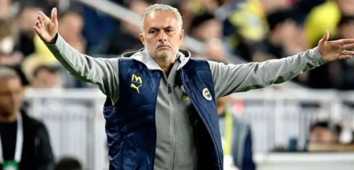 Mourinho, Kerem Aktürkoğlu'nu İstedi! Fenerbahçe Ciddi Bir Teklifle Benfica'nın Kapısını Çalacak