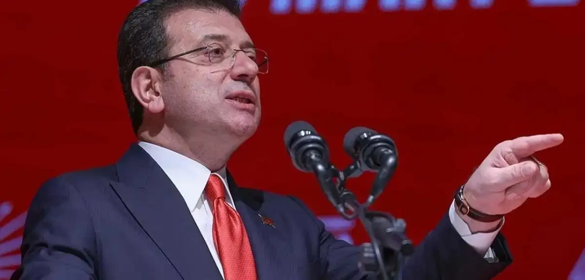 Ekrem İmamoğlu'ndan Sert Tepki: "Yangını Söndüremiyorsun, Diplomamla Uğraşıyorsun"