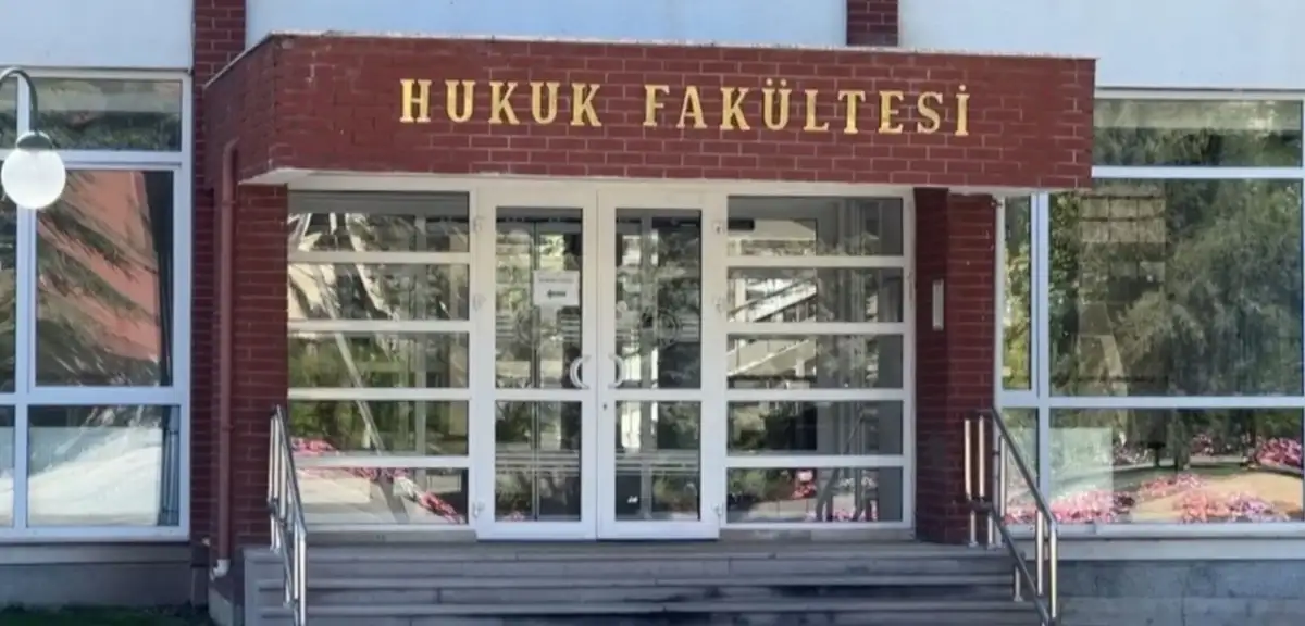 YÖK Başkanı Duyurdu: Hukuk Fakültelerinde Baraj Değişikliği!